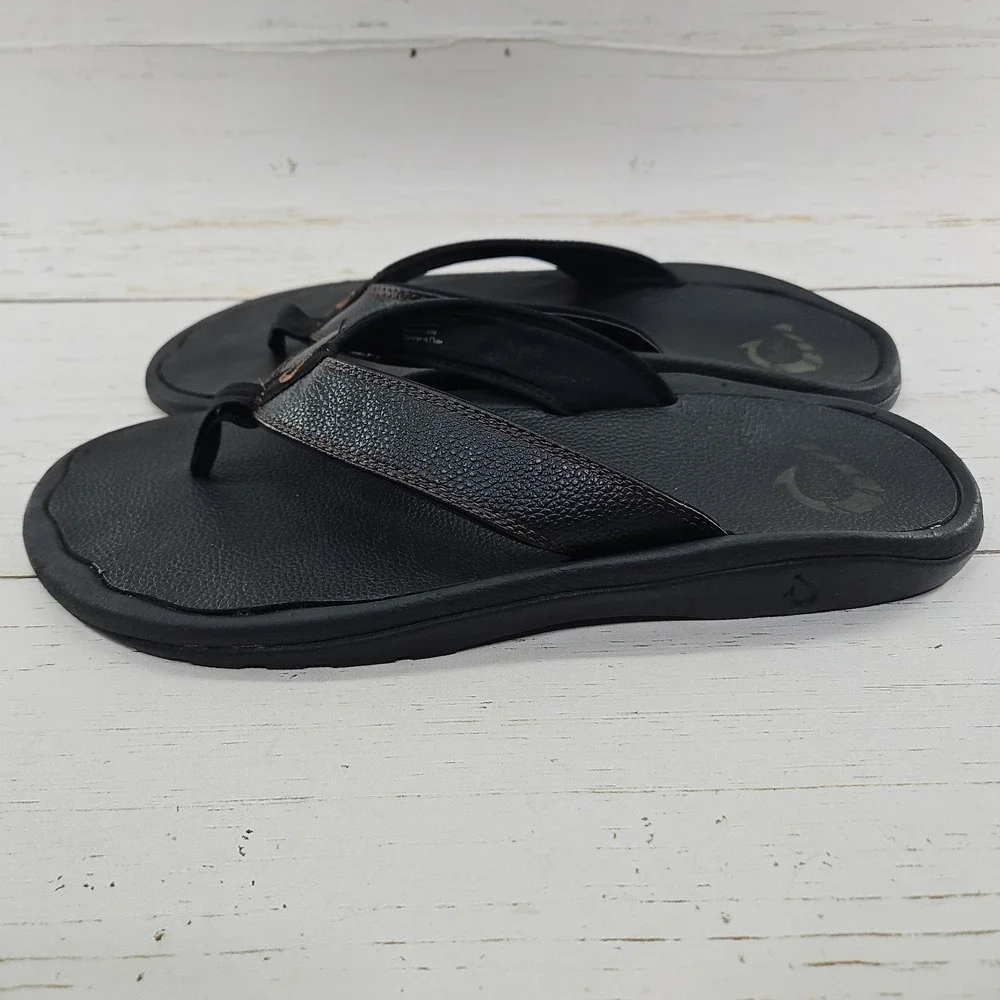 OluKai Ohana Leather Mens Size 12 Black Flip Flop Slip On Thong Sandals